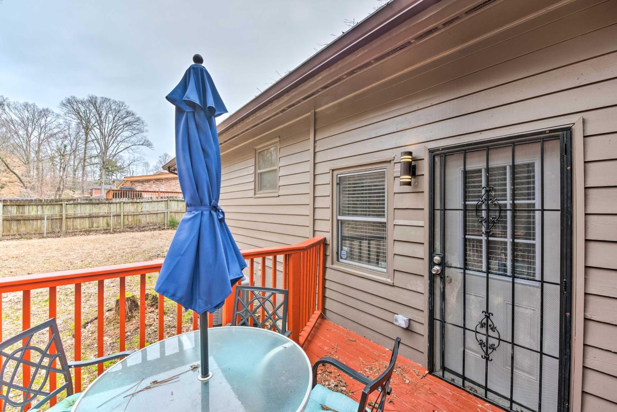 Atlanta Retreat With Deck In Greenbriar Area! エクステリア 写真